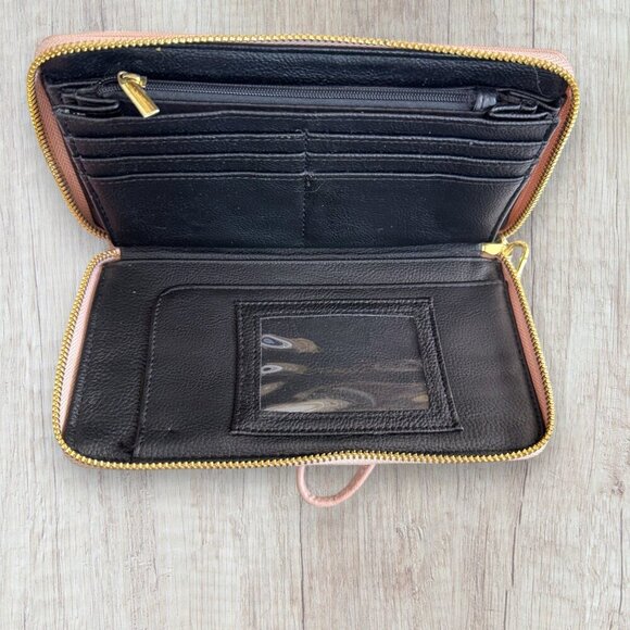 BETSEY JOHNSON Heart Blush Pink Wristlet Zip Around Wallet Valentine's Day - Picture 2 of 7